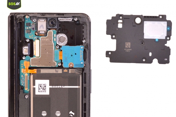 Guide photos remplacement batterie principale Galaxy Z Fold 3 (Etape 10 - image 3)