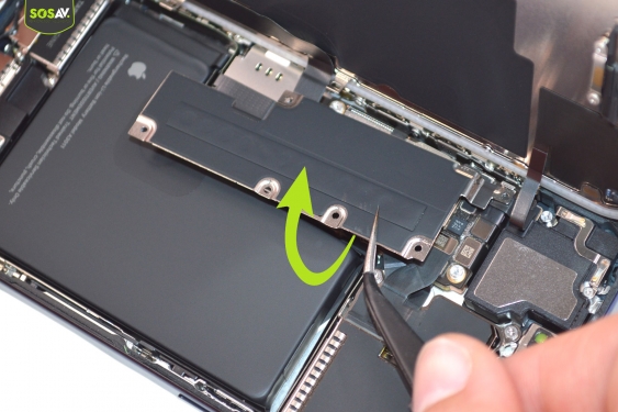 Guide photos remplacement batterie iPhone 15 Pro (Etape 5 - image 2)