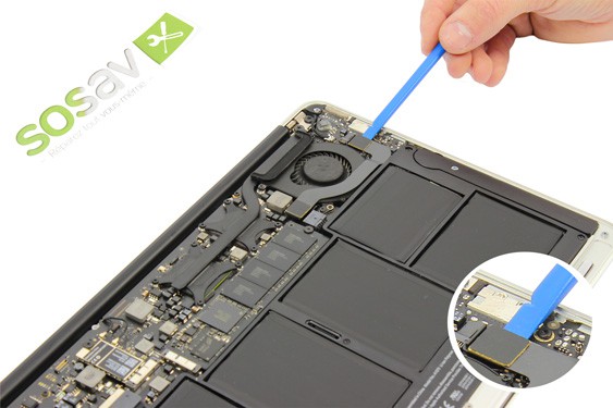 Guide photos remplacement nappe carte d'alimentation MacBook Air 11" Fin 2010 (EMC 2393) (Etape 4 - image 1)