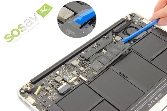 Guide photos remplacement disque ssd MacBook Air 11" Fin 2010 (EMC 2393) (Etape 5 - image 2)