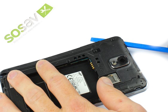 Guide photos remplacement prise jack + haut-parleur interne (Etape 6 - image 2)