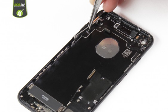 Guide photos remplacement nappe power, vibreur, volume, flash et micro externe iPhone 7 (Etape 43 - image 1)