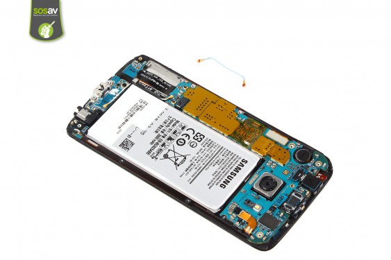 Guide photos remplacement câble d'interconnexion de l'antenne bluetooth Samsung Galaxy S6 Edge (Etape 8 - image 2)
