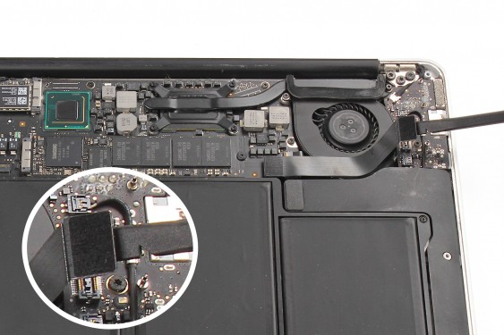Guide photos remplacement câble de liaison de la carte d'entrées-sortie Macbook Air 13" mi-2011 EMC2469 (A1369) (Etape 4 - image 2)