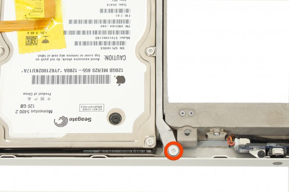 Guide photos remplacement ventilateur gauche Macbook Pro 17"  Modèles A1151, A1212, 1229 & A1261 (Etape 35 - image 1)