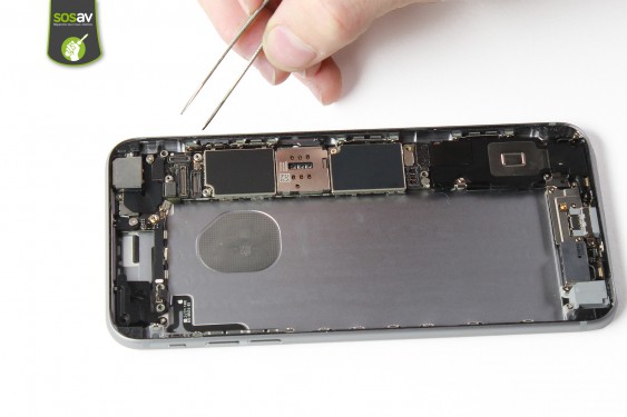 Guide photos remplacement nappe power / flash / micro externe iPhone 6S Plus (Etape 21 - image 1)
