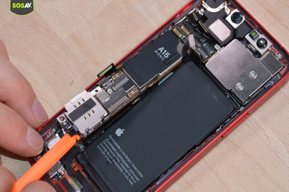 Guide photos remplacement connecteur de charge iPhone 13 Mini (Etape 12 - image 1)