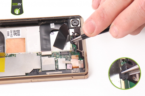 Guide photos remplacement connecteur de charge Xperia M5 (Etape 17 - image 2)