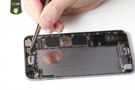 Guide photos remplacement carte mère iPhone 6S Plus (Etape 20 - image 4)