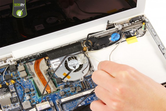 Guide photos remplacement pile de sauvegarde Macbook Core 2 Duo (A1181 / EMC2200) (Etape 21 - image 1)