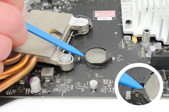 Guide photos remplacement pile de sauvegarde iMac 27" fin 2009 (EMC 2309 et 2374) (Etape 15 - image 1)