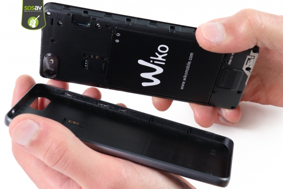 Guide photos remplacement batterie Wiko Tommy 3 (Etape 2 - image 4)