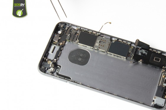 Guide photos remplacement nappe power / flash / micro externe iPhone 6S Plus (Etape 35 - image 1)