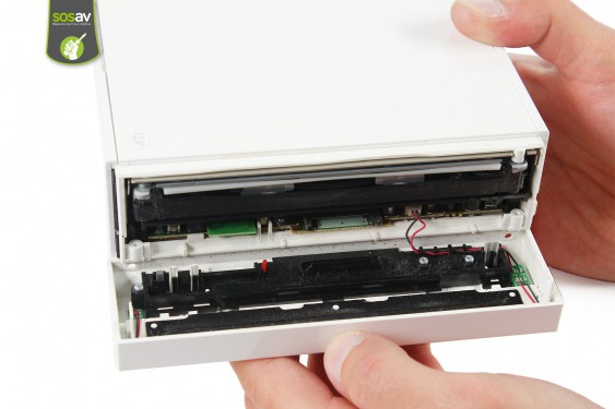 Guide photos remplacement câble d'alimentation du lecteur dvd Nintendo Wii (Etape 4 - image 2)