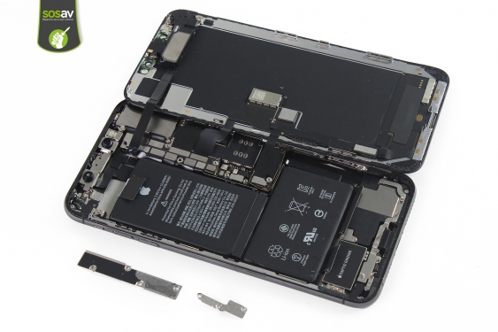 Guide photos remplacement antenne secondaire iPhone XS Max (Etape 11 - image 3)