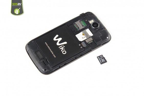 Guide photos remplacement carte microsd Wiko Cink Peax 2 (Etape 4 - image 1)