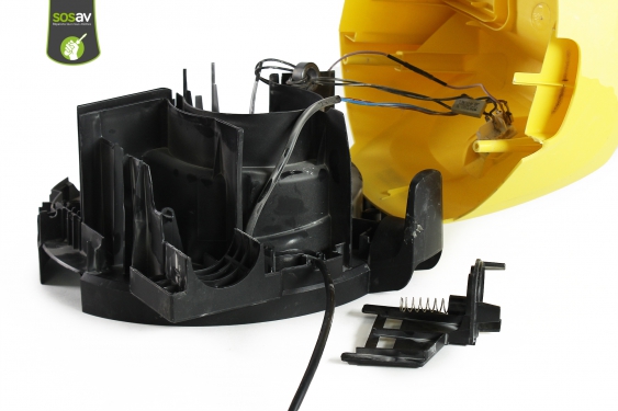 Guide photos remplacement câble d'alimentation Aspirateur Karcher MV3 premium (Etape 9 - image 3)