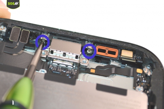 Guide photos remplacement connecteur de charge iPhone 16 Pro (Etape 11 - image 2)