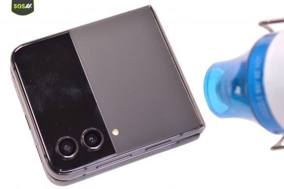 Guide photos remplacement connecteur de charge Galaxy Z Flip4 (Etape 5 - image 1)