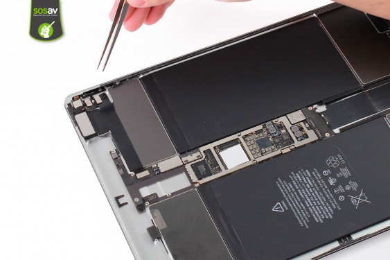 Guide photos remplacement châssis complet iPad Pro 12,9" (2015) (Etape 33 - image 1)