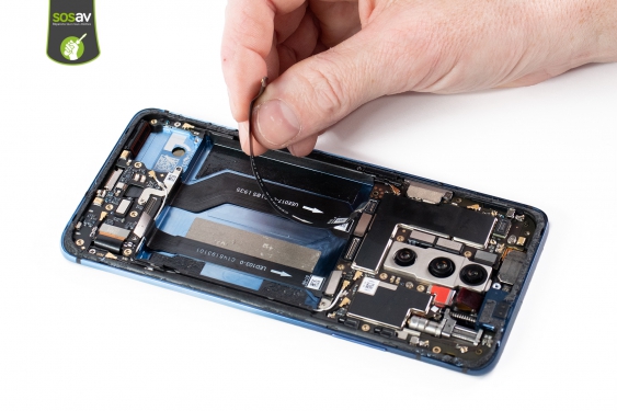 Guide photos remplacement nappes de liaison connecteur de charge OnePlus 7T Pro (Etape 23 - image 3)