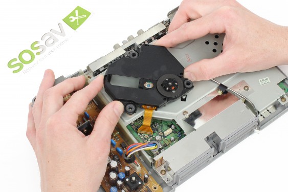 Guide photos remplacement coque inférieure Playstation (Etape 7 - image 1)