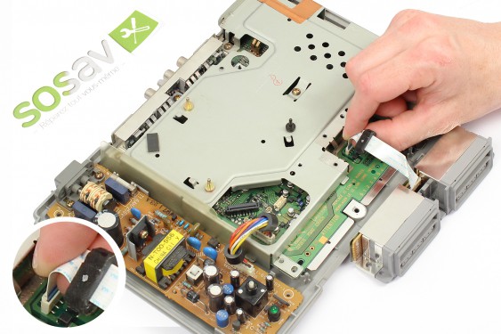 Guide photos remplacement coque inférieure Playstation (Etape 11 - image 1)