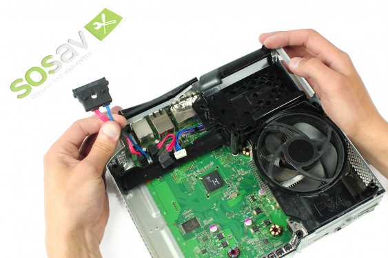 Guide photos remplacement câble de données du lecteur dvd Xbox 360 S (Etape 37 - image 3)