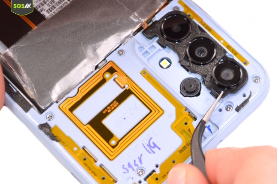 Guide photos remplacement batterie Galaxy A23 (5G) (Etape 4 - image 1)