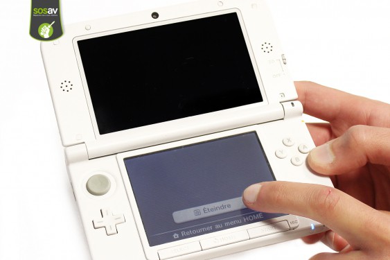 Guide photos remplacement coque arrière Nintendo 3DS XL (Etape 1 - image 2)