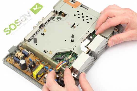 Guide photos remplacement coque inférieure Playstation (Etape 10 - image 1)