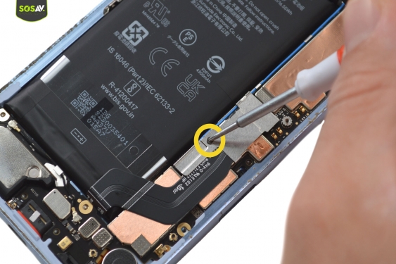 Guide photos remplacement batterie Google Pixel 7A (Etape 5 - image 2)
