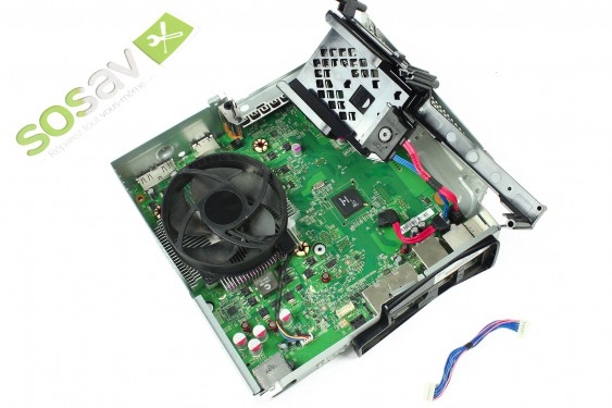 Guide photos remplacement câble d'alimentation du lecteur dvd Xbox 360 S (Etape 41 - image 1)