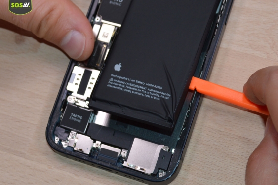 Guide photos remplacement connecteur de charge iPhone 13 (Etape 8 - image 1)