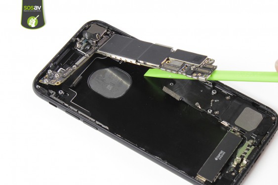 Guide photos remplacement nappe power, vibreur, volume, flash et micro externe iPhone 7 (Etape 33 - image 3)