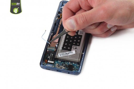 Guide photos remplacement connecteur de charge Galaxy S9+ (Etape 25 - image 4)