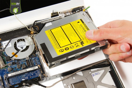 Guide photos remplacement pile de sauvegarde Macbook Core 2 Duo (A1181 / EMC2200) (Etape 18 - image 3)