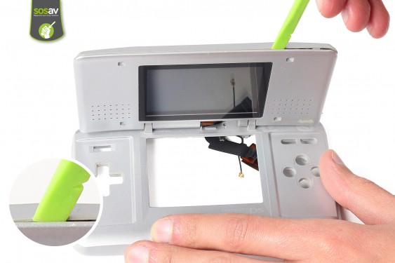 Guide photos remplacement nappe de liaison de la partie supérieure Nintendo DS (Etape 22 - image 1)