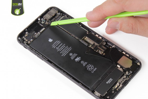 Guide photos remplacement nappe power, vibreur, volume, flash et micro externe iPhone 7 Plus (Etape 21 - image 1)