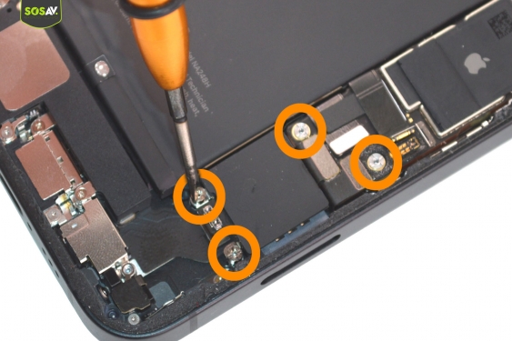 Guide photos remplacement connecteur de charge iPhone 16e (Etape 7 - image 2)