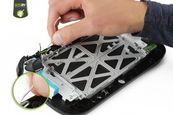 Guide photos remplacement châssis complet Gamepad Wii U (Etape 45 - image 1)