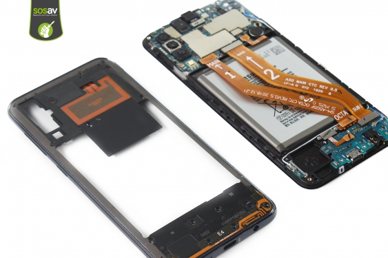 Guide photos remplacement connecteur de charge Galaxy A50 (Etape 12 - image 1)