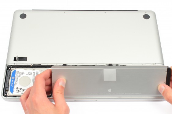 Guide photos remplacement indicateur de niveau de batterie MacBook Pro 15" Fin 2008 - Début 2009 (Modèle A1286 - EMC 2255) (Etape 3 - image 3)