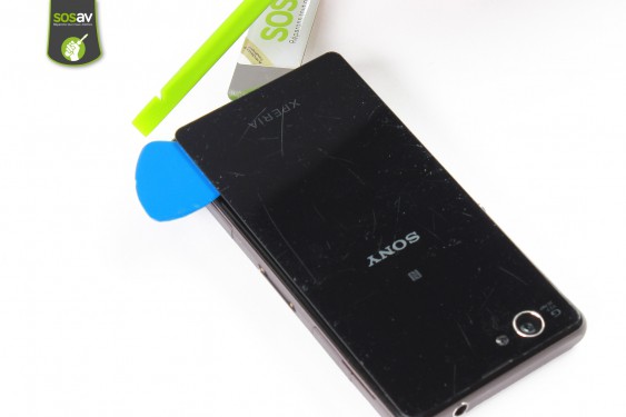 Guide photos remplacement haut-parleur externe Xperia Z1 Compact (Etape 5 - image 1)