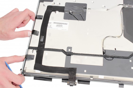 Guide photos remplacement câble de données de l'écran lcd iMac 24" mi-2007 & début 2008 (EMC 2134 et 2211) (Etape 21 - image 2)