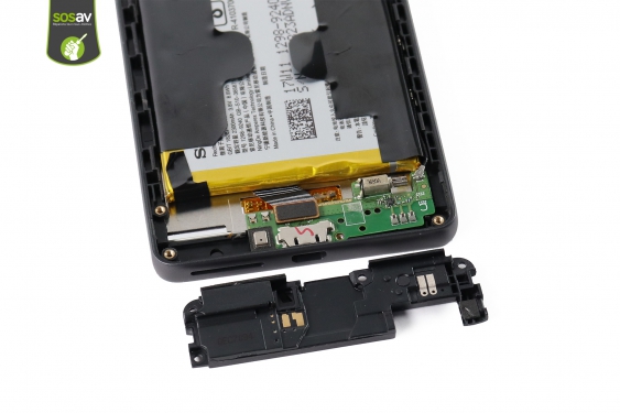 Guide photos remplacement connecteur de charge Xperia E5 (Etape 11 - image 1)