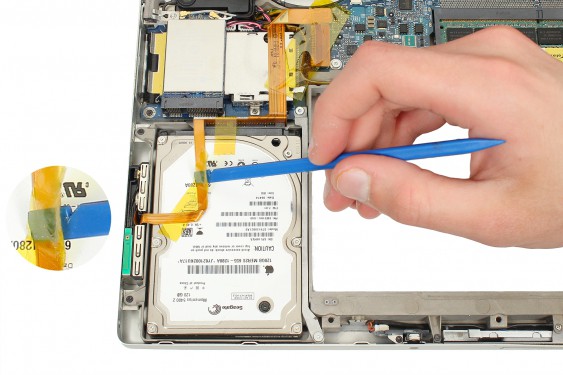 Guide photos remplacement disque dur Macbook Pro 17"  Modèles A1151, A1212, 1229 & A1261 (Etape 16 - image 2)