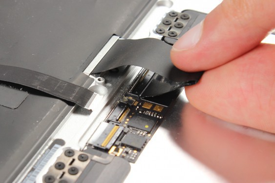 Guide photos remplacement trackpad Macbook Air 13" mi-2011 EMC2469 (A1369) (Etape 10 - image 1)