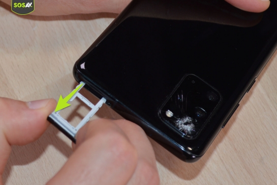 Guide photos remplacement batterie Galaxy S20+ (Etape 2 - image 2)