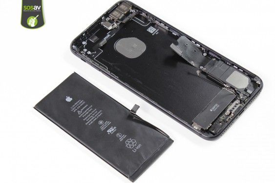 Guide photos remplacement nappe power, vibreur, volume, flash et micro externe iPhone 7 Plus (Etape 27 - image 4)